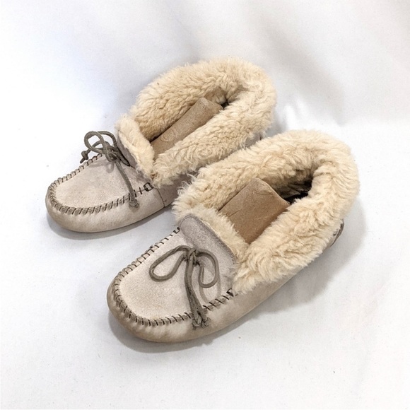 Ugg Alena Tall Moccasin Slippers With Rubber Soles - Size 6 Women's - Picture 4 of 9